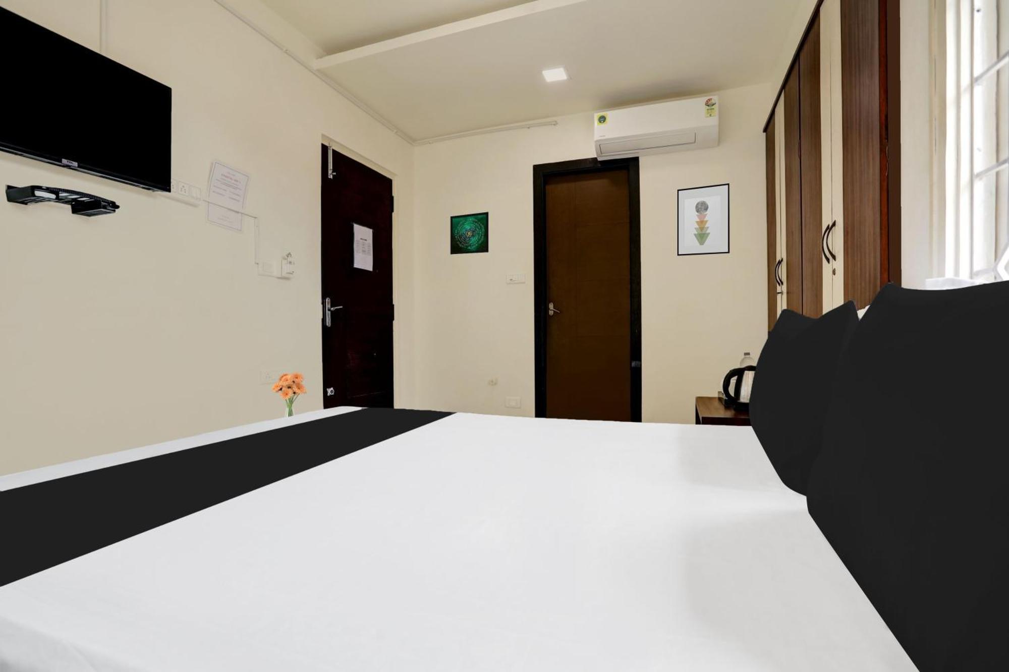 Kākināda Super Hotel O Ashok Nagar Near Jntu College מראה חיצוני תמונה