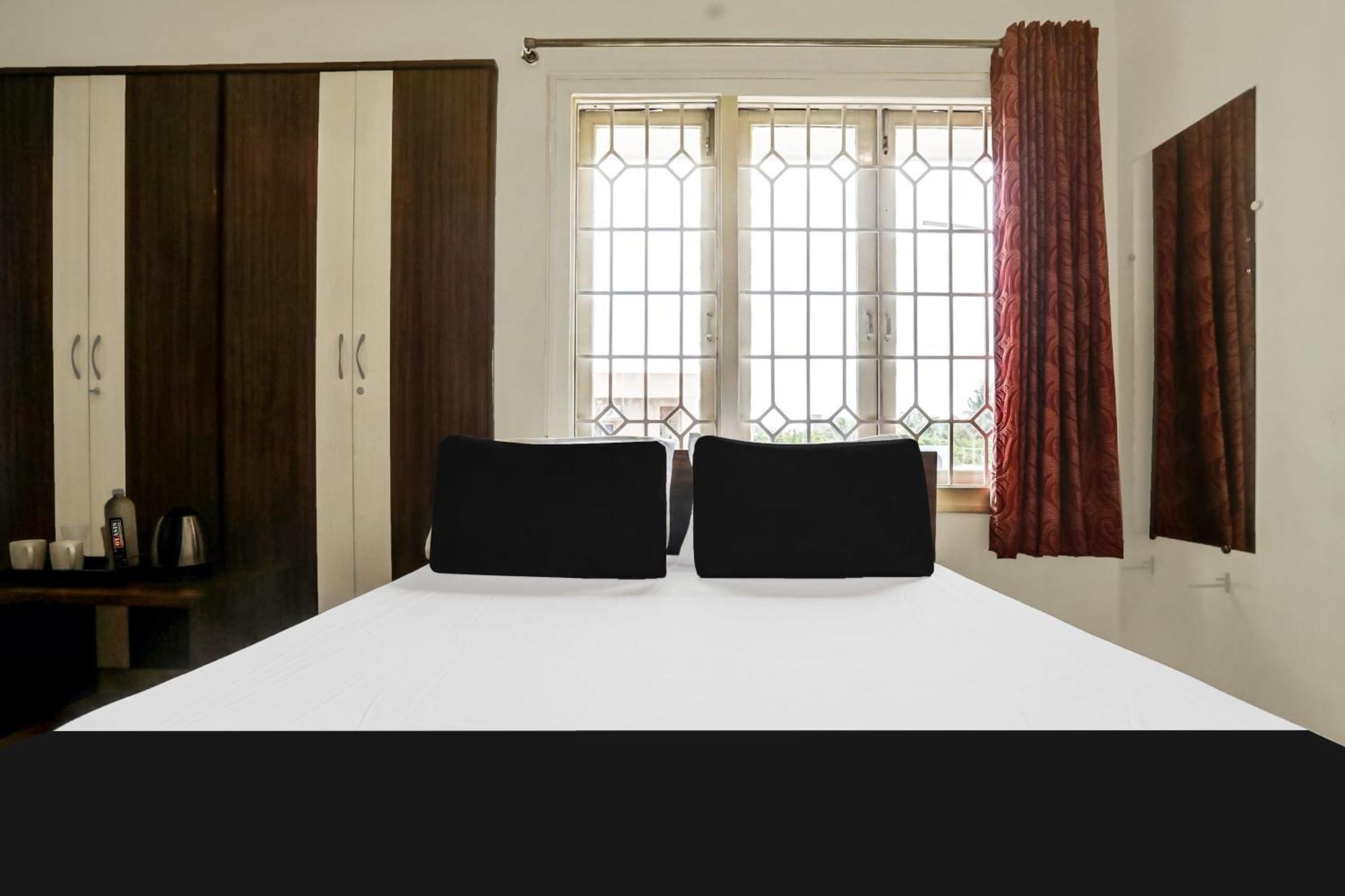 Kākināda Super Hotel O Ashok Nagar Near Jntu College מראה חיצוני תמונה